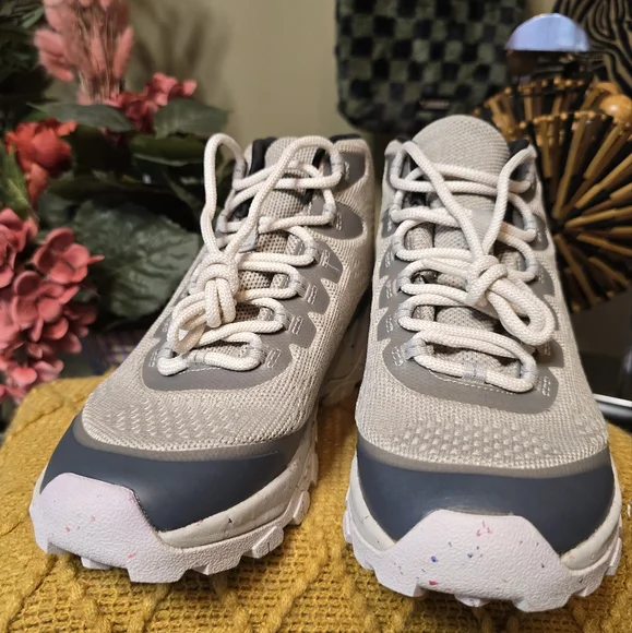 HOLO Hiking Sneakers, Women's size 9, Beige & blue - Picture 2 of 5